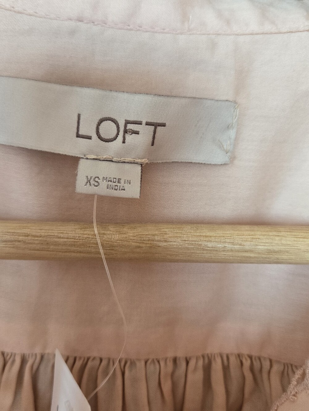 NWT Loft Soft Blush Pink Embroidered Pintuck Peasant Blouse XS - Picture 5 of 10